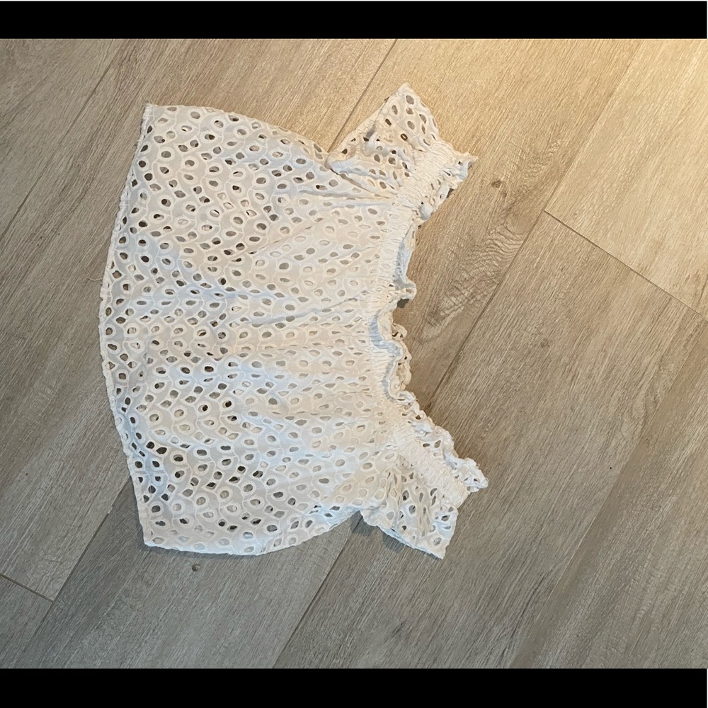 Crop top off the shoulder white blouse